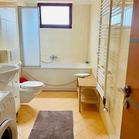 Apartament Ruzica *